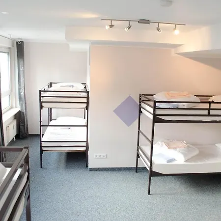 Nanina Hostel *