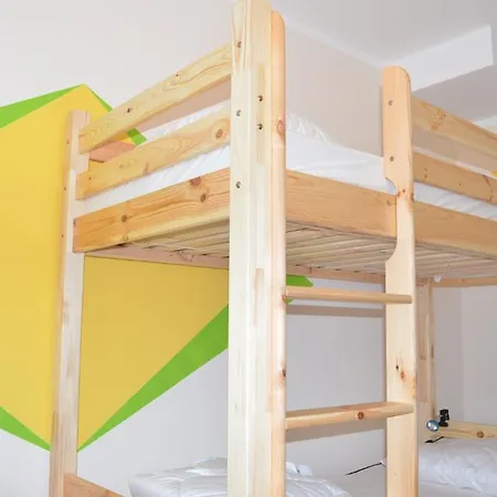 Hostel Nanina *